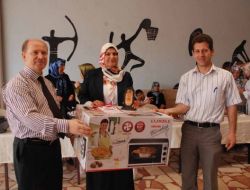 Gülen Koleji'nde Engelliler Yararına Yemek Yarışması Yapıldı