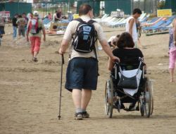 Side'de Engelli Turistler İçin 15 Kilometre Yol Yapıyor