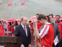 Cumhurbaşkanı Gül’e Teslim Edilecek Sevgi Bayrağı Erzurum’da