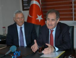 Bakan Günay, İzmir Şoförler Odası’nda Sıkıntıları Dinledi