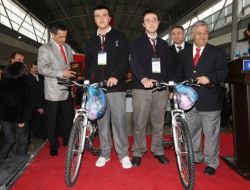 Genç Mucitler Ödüllerini Törenle Aldı