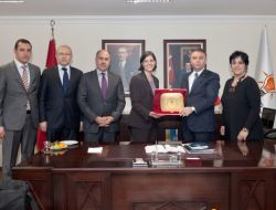 Abd,Seçim Çalışmalarını Yakından İzliyor!