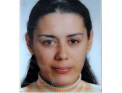 Erkek Arkadaşını Bıçaklayarak Öldürdü