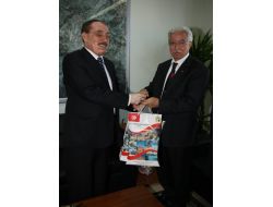 Tunus Büyükelçisi Hadj Adana'da..