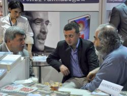 Altan: Kitap Fuarı Kurumsallaşmış