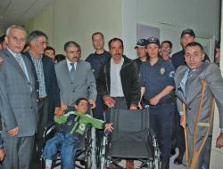 Çevik Kuvvet’ten Engellilere Anlamlı Yardım