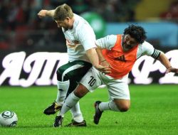 Maradonalı Dünya Karmasına Kadirov’dan 100 Bin Dolarlık Elmas Saat