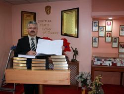 Şehitler Anı Defteri Kitap Olacak!