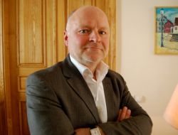 "AZİMLİ VE KARİZMATİK BİR LİDER"