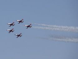 Türk Yıldızları, 19 Mayıs'a Hazırlanıyor..