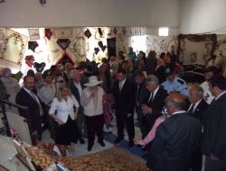 Keçiborlu Halk Eğitim Merkezi Yıl Sonu Sergisi Açtı