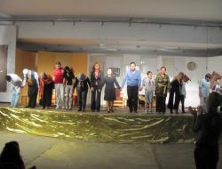 Altınoluk’ta Engellilerin Sıkıntılarını Anlatan Tiyatro Oyunu Sahnelendi