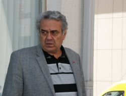 Asansörde Mahsur Kalan 2 Kişiyi İtfaiye Kurtardı