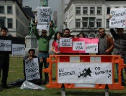 Türk Öğrencilerden Vize Protestosu
