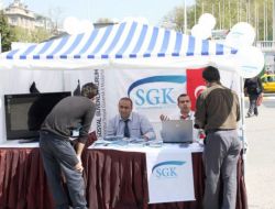 Sgk, Taksim Ve Kadıköy'de Stant Kurdu!