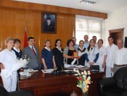 Yaralandığı Halde Yaralılara Müdahale Eden Özük Yılın Hemşiresi Seçildi