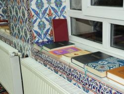 Kütüphane Gibi Camiye Yoğun İlgi