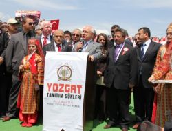 Bakan Çiçek: Şehirlerin Tanıtımı İçin Bu Tür Etkinlikler Desteklenmeli