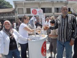 Mhp Hatay'da Bisküvi Lokum Dağıttı