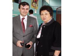 Otunbayeva'dan Erdoğan'a Hatırlatma