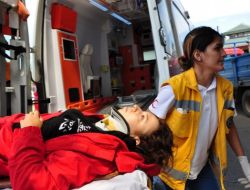 Havada Paraşütü Kapanan Rus Pilot 50 Metreden Düştü