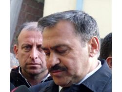 Bakan Veysel Eroğlu, Deprem Bölgesinde İnceleme Yaptı