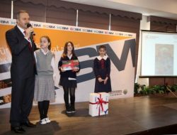 Hayallerini Resmeden Öğrenciler Ödüllendirildi