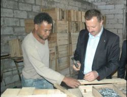 "Chp Gelirse İneklerinizin Sütü Kesilir’ Diyen Demirel, Şerit Değiştirdi"