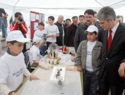 Yıldırım Koleji Öğrencilerin 84 Projesi Sergilendi