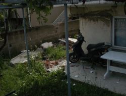 Lise Öğrencisinden Geriye Motosikleti Kaldı