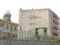 İçişleri Bakanı Güneş: Saldırıda Ölü Yok!