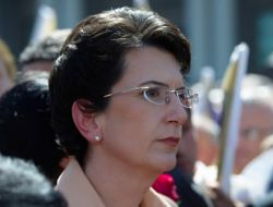 Gürcü Muhalefeti, Saakaşvili’yi Devirmek İçin Yeterli Kalabalığı Toplayamadı