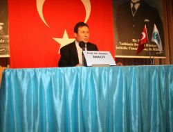 Nadim Macit: Bir Gönderilmiş, Bir De İçi Boşaltılmış Din Var