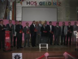 Tavşanlı Tiyatrocular Derneği Sanat Sezonu Onur Ödülleri Verildi