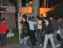 Kocaeli'de 'Hodri Meydan' Grubu, Fenerbahçe Taraftarlarına Saldırdı