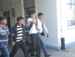 İngiliz Kadını Bıçak Zoruyla Gaspeden 2 Kişi Yakalandı