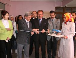 Üniversiteli Öğrencilerden Kimsesiz Çocuklar Yararına Kermes