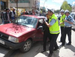 Direksiyon Başında Kriz Geçiren Sürücü Az Daha Faciaya Neden Oluyordu