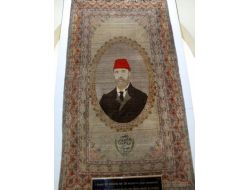 Monaliza Tekniğiyle Dokunan Asırlık Halıya Yoğun İlgi