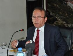 Vali Oğuz: Chp'li Öner Benim Üzerimden Oy Toplamaya Çalışıyor