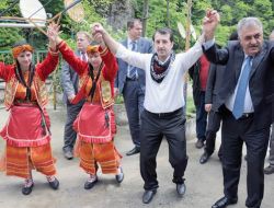 Yazıcı: Çay Konusunda Ağzı Olan Konuşuyor