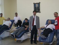 Siirt'i Sevenler Derneği, Kan Bağış Kampanyası Düzenledi