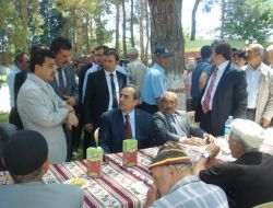 Milletvekili Adayı Ünal Halı Saha Açılışı Yaptı