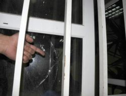 Ak Parti Diyarbakır İl Başkanlığına Bombalı Saldırı Yapıldı