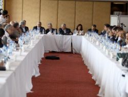 Binali Yıldırım, İnternet Sitesine Gelen "Deniz Taksi" Projesini Çok Beğendi