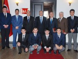 Bolu'da, Proje Kapsamında 60 Öğrenci Ve 12 Öğretmen Yurt Dışına Gidiyor