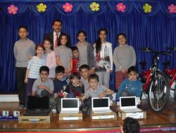 Turgut Özal Koleji Erken Kayıt Yaptıranlara Ödül Dağıttı