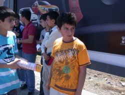 Arkadaşlarına Araba Çarpma Anına Şahit Olan Çocuklar Şoka Girdi