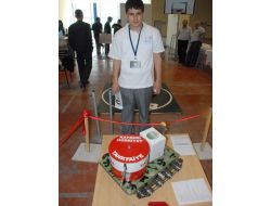 Liseli Mucitler Elektrikli Araç Üretti