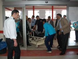 Minibüs Şarampole Yuvarlandı